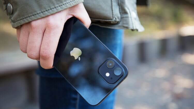 Почему у Дурова Android, а не iPhone. Дурову не нравится iPhone из-за его дизайна и технологического несовершенства. Фото.
