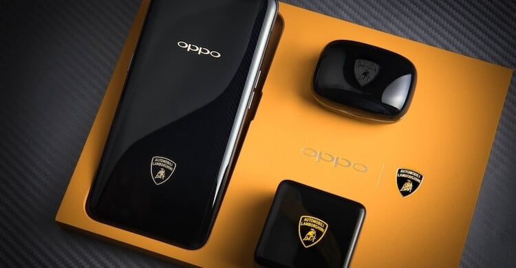 Смартфон с логотипом суперкара. Oppo Find X Lamborghini Edition. Фото.