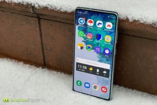 smartfon v snegu