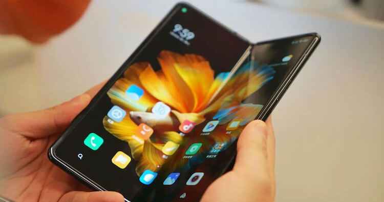 Xiaomi может выпустить еще один складной телефон до конца года. Когда складные телефоны избавятся от недостатков, они станут массовыми.. Фото.