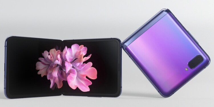 Что нового у Samsung. Первый Galaxy Z Flip был красивым, но совершенно непрактичным. Фото.
