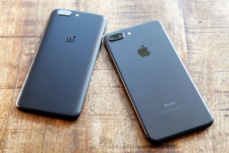 Почему смартфоны похожи друг на друга. Найдёте 10 отличий? Фото.