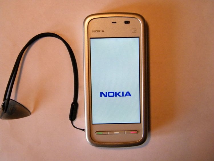 Мой первый смартфон: Nokia 5230. Как Nokia 5230 стал первым массовым смартфоном? Фото.