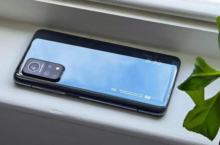 Как долго Xiaomi будут обновлять телефоны. Пользователям будет обидно, если их дорогие смартфоны не получат три года обновлений. Фото.