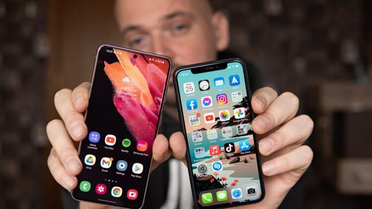 Galaxy A52 vs iPhone 11: что лучше купить. Galaxy A52 и iPhone 11 — совершенно разные смартфоны. Но что же из них выбрать? Фото.