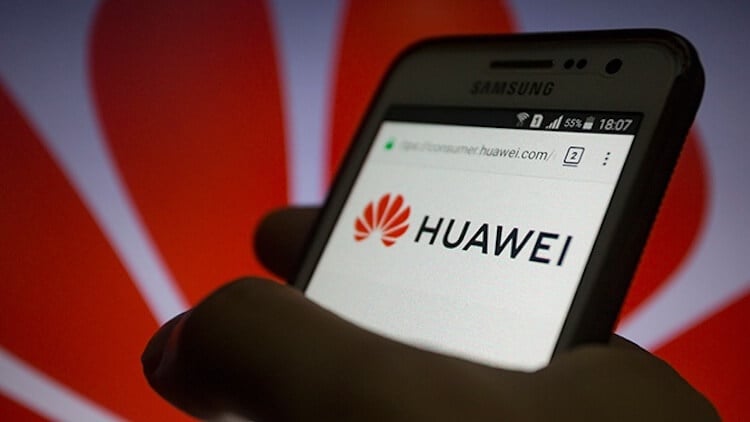 Казалось, что дальше некуда, но США еще больше «закрутили гайки» Huawei. Новые ограничения, наложенные на Huawei, окончательно закроют для нее выход на рынок связи США. Фото.