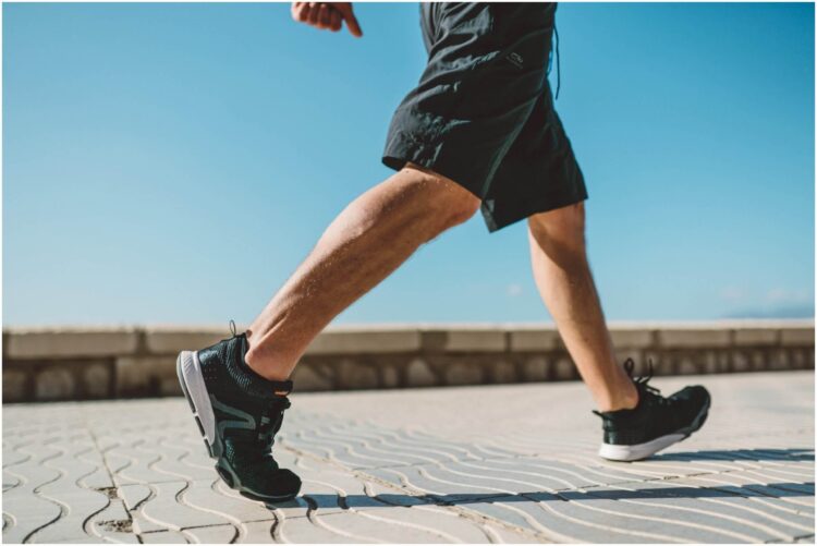 Оказывается, что для подсчета шагов не нужен фитнес-браслет. Фото.