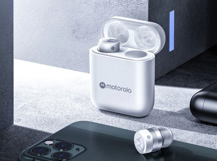 Хорошие беспроводные наушники для Андроид. Наушники отлично сидят в ушах и радуют своей автономностью. Фото.