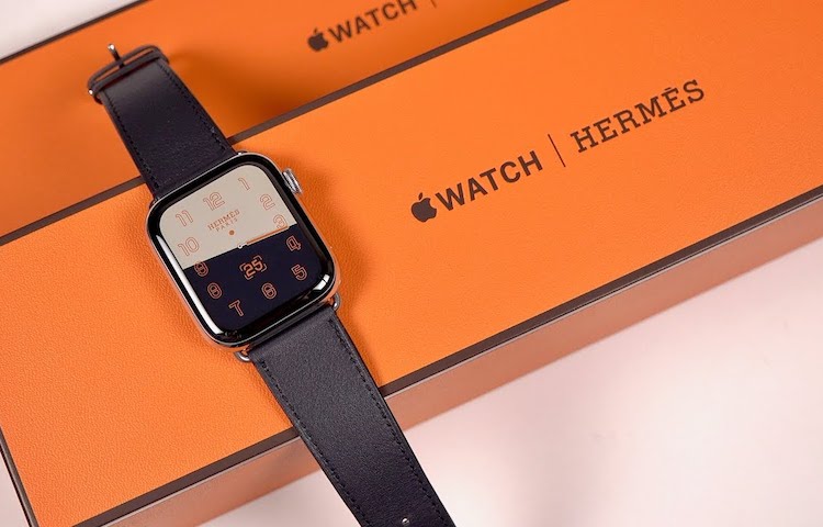Hermes Apple Watch Series 7 — дорогие Apple Watch. Hermes Apple Watch Series 7. Фото.