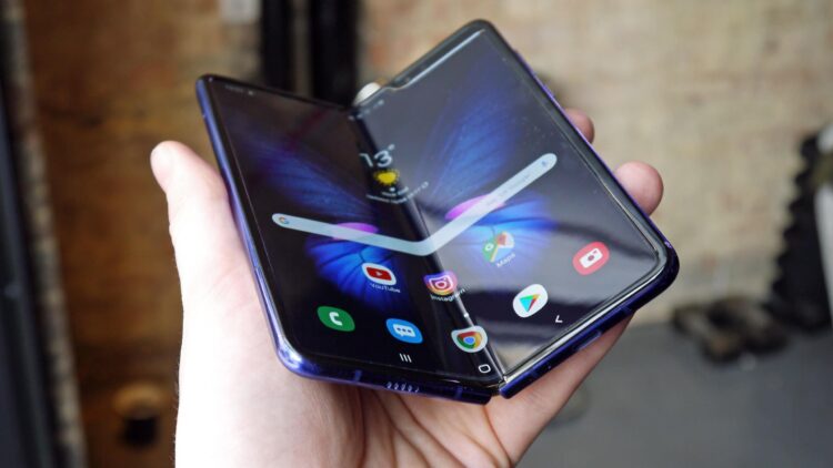 Новый складной Samsung лишится складки на экране — каким будет Galaxy Z Fold 4. Фото.