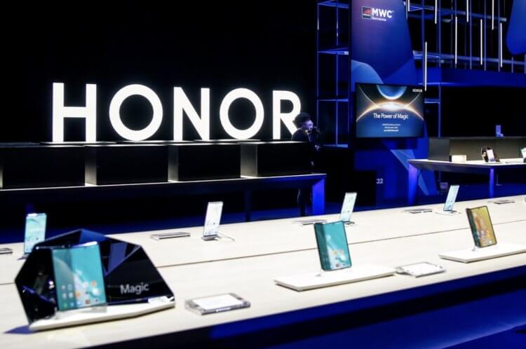 Все так плохо? Honor уже продается намного лучше, чем Huawei. Фото.