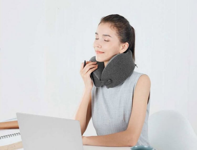 Подушка для шеи Xiaomi. С удобной подушкой для шеи забудьте о болях в спине. Фото.