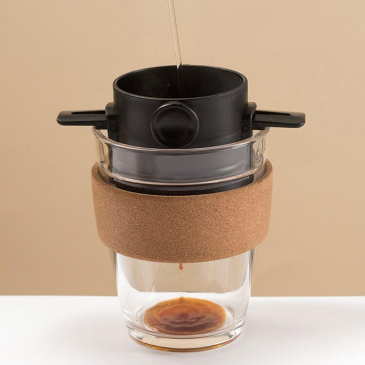 Портативный фильтр для кофе. Фильтр стоит копейки и позволяет сэкономить на кофемашине. Фото.