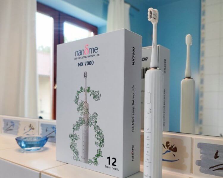 Электрическая зубная щетка Xiaomi, которую можно не заряжать 365 дней. Как купить ее со скидкой. Фото.