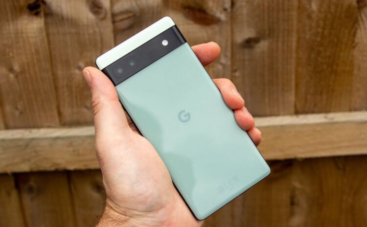Google Pixel 6a — купить. Pixel 6a выглядит ну очень круто — на голову выше любого современного смартфона. Фото.