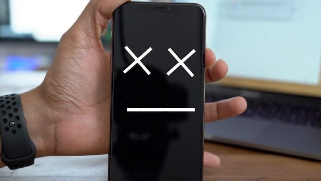 Черный экран телефона — причины и пути решения проблемы