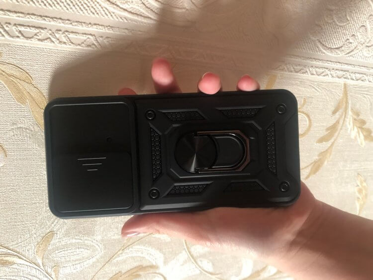 Защитный чехол Xiaomi. Такой чехол реально защитит любой телефон. Фото.