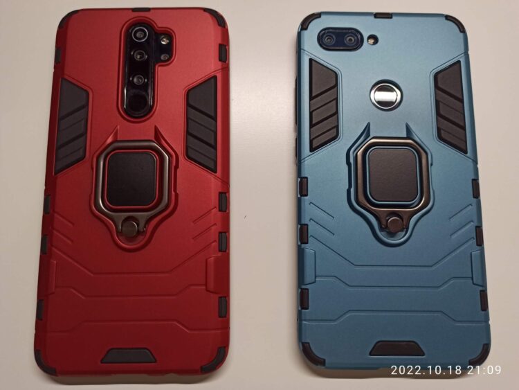 В этом чехле кольцо-подставка спрятано интереснее. Фото.