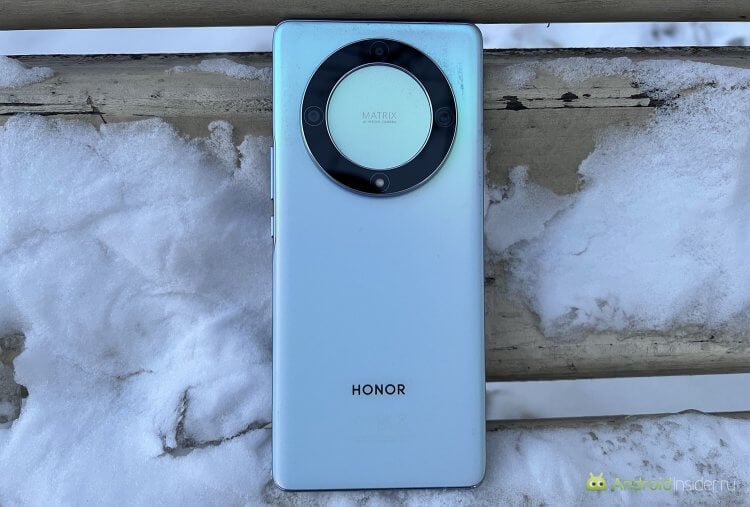 Обзор  HONOR X9a — красивый телефон с хорошим экраном
