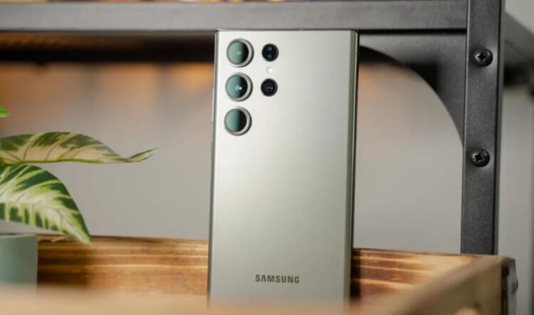 Сколько держит заряд Samsung Galaxy S23 Ultra. S23 Ultra получил ту же батарею, что и раньше. Но время работы заметно увеличилось. Фото.