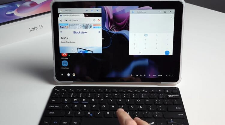 Планшет или ноутбук — что лучше. Режим ПК фактически превращает Android в Windows. Фото.