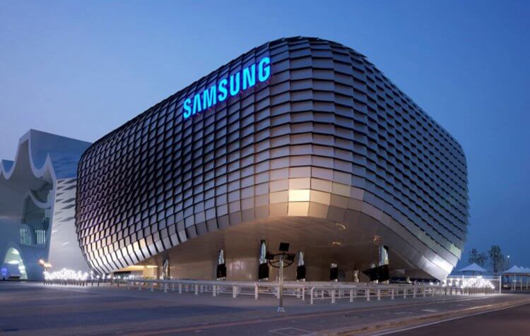 Сколько зарабатывает Samsung. Не так много, как вам кажется. Samsung заработала меньше, чем раньше. Фото.