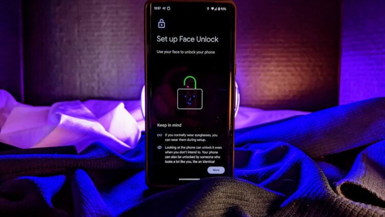 Вся серия Pixel 7 поддерживает разблокировку по лицу. Фото.