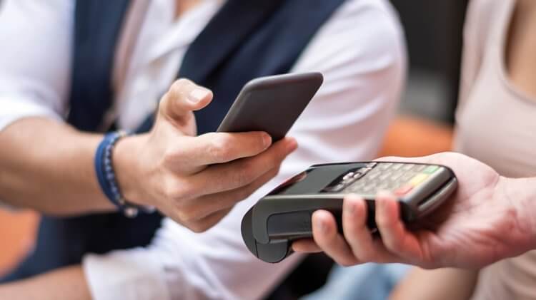 5 способов бесконтактно платить в магазине, если смартфон не поддерживает NFC