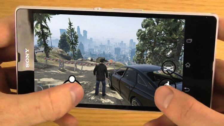 Можно ли играть в PlayStation 3 на телефоне. GTA V на смартфоне пока остается мечтой. Фото.