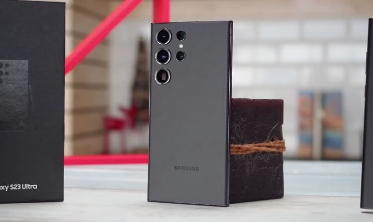 Флагманский камерофон Samsung Galaxy S23 Ultra. Редкий флагман, который долго держит заряд. Фото.