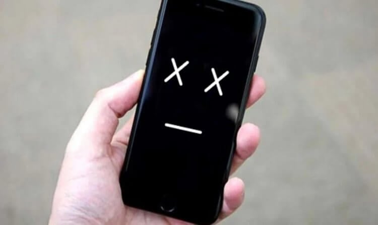 Экран iPhone чёрный, но он работает — почему и что делать?