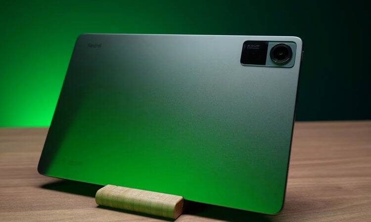 Вышел самый дешевый планшет Redmi. За 15 тысяч рублей у него экран 90 Гц и динамики с Dolby Atmos. Фото.