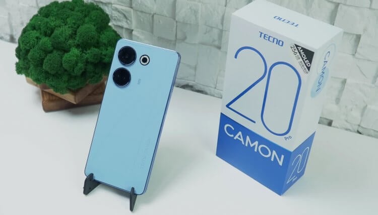 Недорогой смартфон TECNO Camon 20 Pro. Этот дерзкий китаец за 20к буквально унижает iPhone 15. Фото.