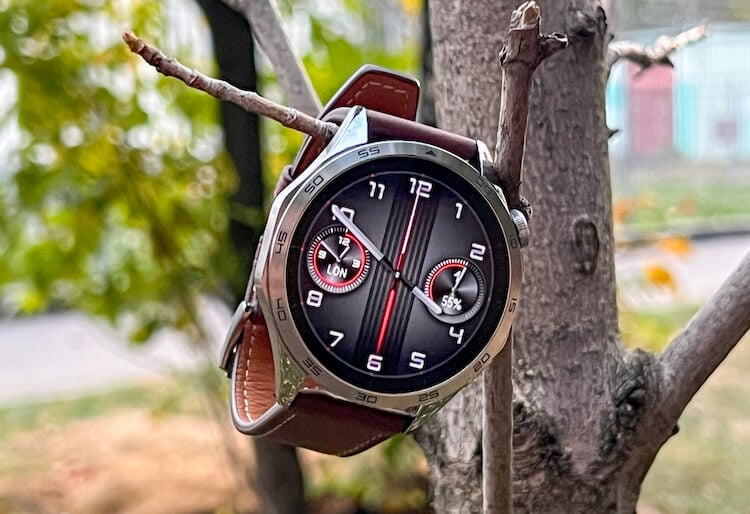 Лучшие недорогие часы HUAWEI. Чем они хороши, что можно купить вместо них. HUAWEI Watch GT 4 стоят относительно недорого, но на фоне конкурентов смотрятся очень хорошо. Фото.