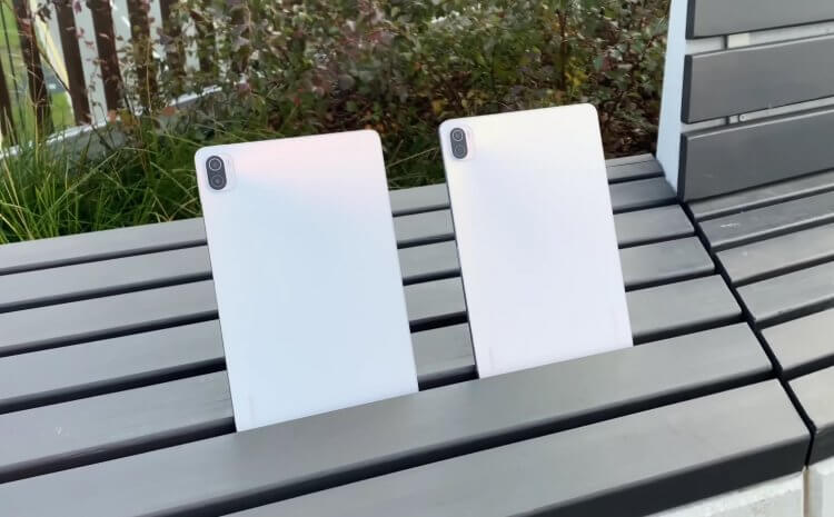 Стоит ли покупать планшет Xiaomi Pad 5. Xiaomi Pad 5 (справа) и Xiaomi Pad 5 Pro (слева) — братья-близнецы, у которых немного отличается начинка. Фото: Польза NET. Фото.