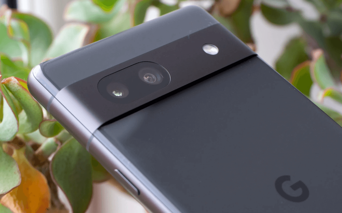 Google Pixel 7a — недорогой производительный смартфон. Google Pixel 7a. Фото.
