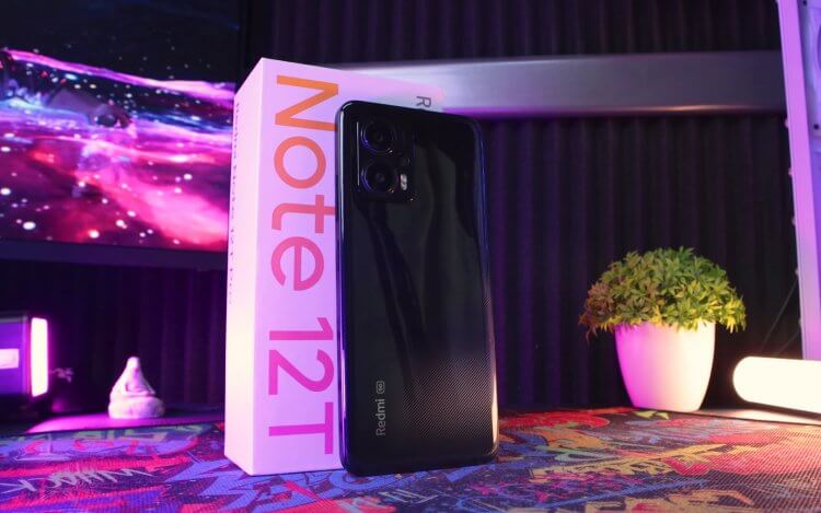 Мощный смартфон Redmi Note 12T Pro. Не путайте этот смартфон с Xiaomi 12T Pro. Фото: Jeelezkin. Фото.