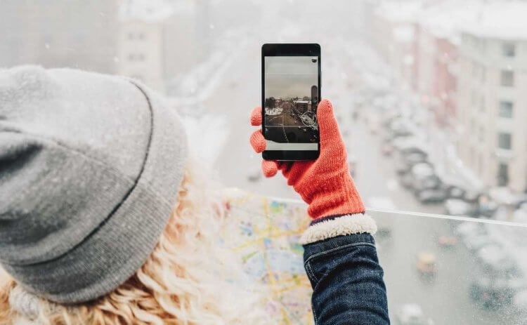 Эти советы помогут фотографировать на Android-смартфон зимой и не дать рукам замерзнуть. Расскажем, как фотографировать на смартфон в перчатках, и дадим другие советы. Фото.