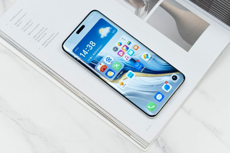 Сколько служит аккумулятор смартфона до замены. Honor в отрыве от Huawei делает реально инновационные штуки. Фото: Vopmart. Фото.