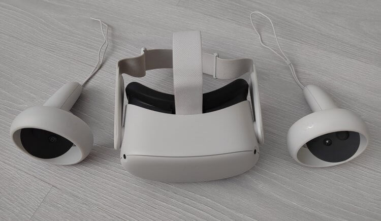 Недорогой шлем виртуальный реальности Quest 2. Это один из лучших VR-шлемов за свои деньги. Фото.