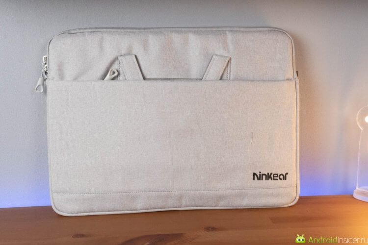 Обзор ноутбука Ninkear N16 Pro. Носить компьютер можно в такой стильной сумке. Фото.