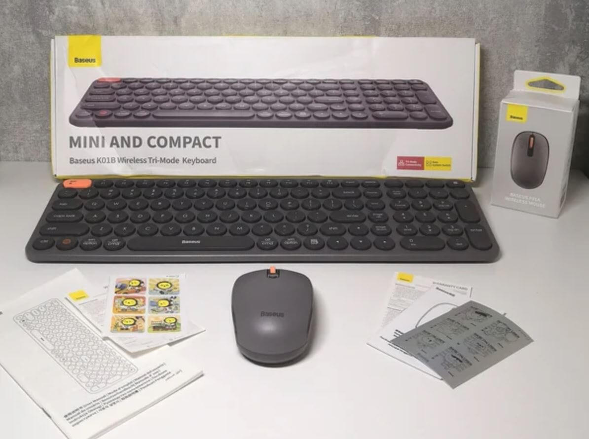 Беспроводная клавиатура с мышью. На распродаже АлиЭкспресс можно купить хорошую периферию для ПК со скидкой. Фото.