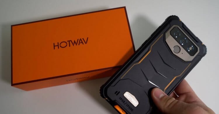 Недорогой противоударный смартфон. Недорогой смартфон HOTWAV не боится почти ничего. Фото.