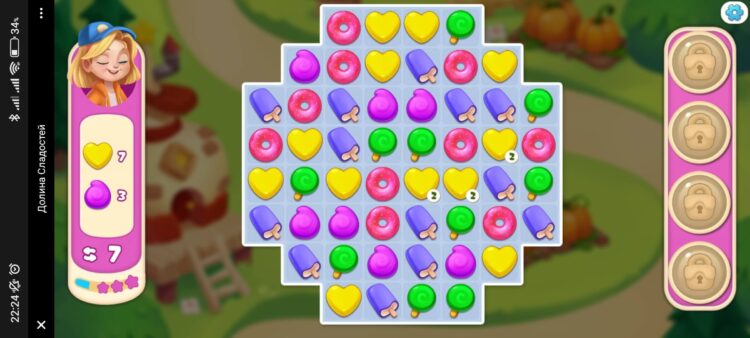 В три в ряд можно поиграть, не устанавливая отдельное приложение на смартфон. Фото.