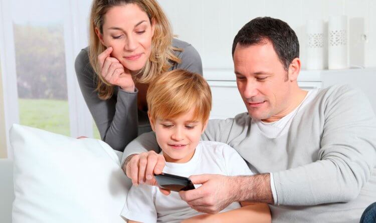 Очень полезные функции родительского контроля на Android. Они пригодятся всем, у кого есть дети. С такими функциями родительского контроля можно не бояться покупать смартфон ребенку. Фото.