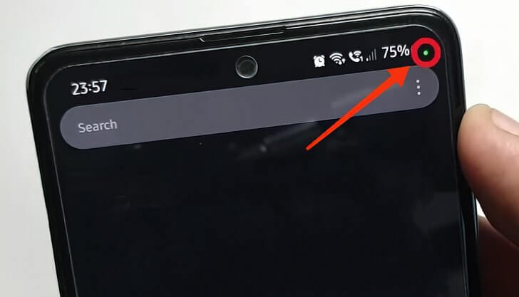 Что означает зеленая точка в углу экрана Android и как ее убрать. Фото.