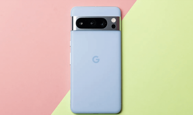 5 причин купить Google Pixel 8a и 2 причины этого не делать. Многие ждали этот телефон. Теперь надо понять, стоит ли его покупать. Изображение: CNET. Фото.