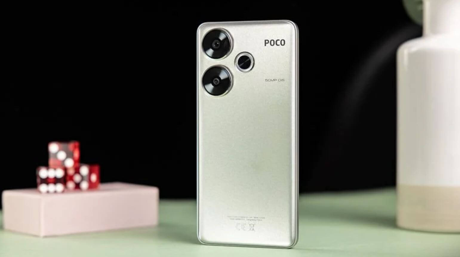 Недорогой смартфон с хорошей камерой. POCO F6 стоит дешевле Pro-версии, но мало чем от него отличается. Фото.