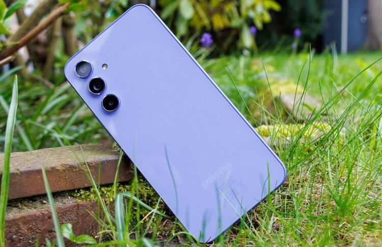 Samsung Galaxy A54 5G — недорогой качественный Самсунг. Samsung Galaxy A54 5G/ Изображение: Notebookcheck-ru.com. Фото.