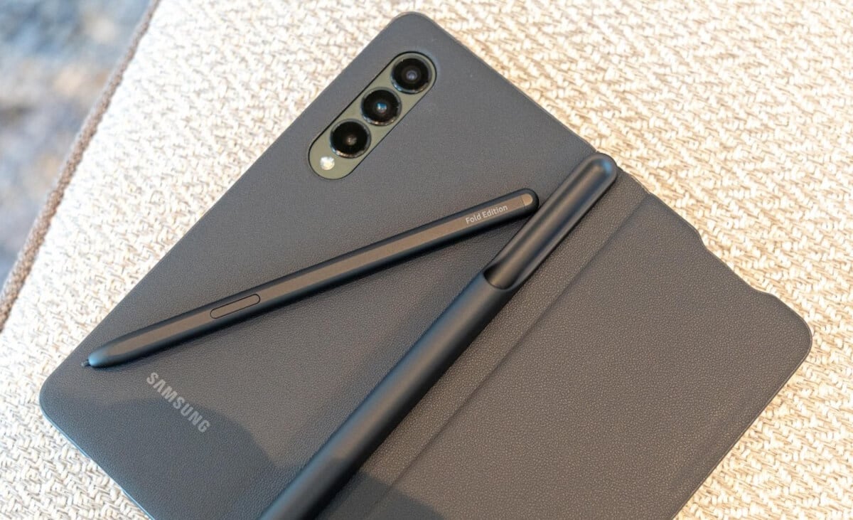 Работает ли Samsung Galaxy Z Fold 6 со стилусом S Pen. Ответ вас удивит. Не любой стилус будет работать со складным Самсунгом. Изображение: GSM Arena. Фото.